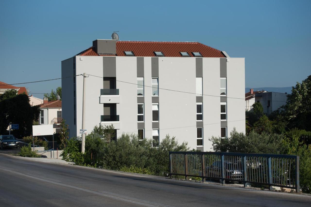 Apartments Adriatic Подстрана Экстерьер фото
