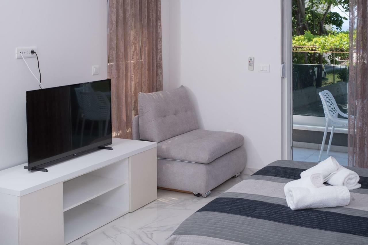 Apartments Adriatic Подстрана Экстерьер фото