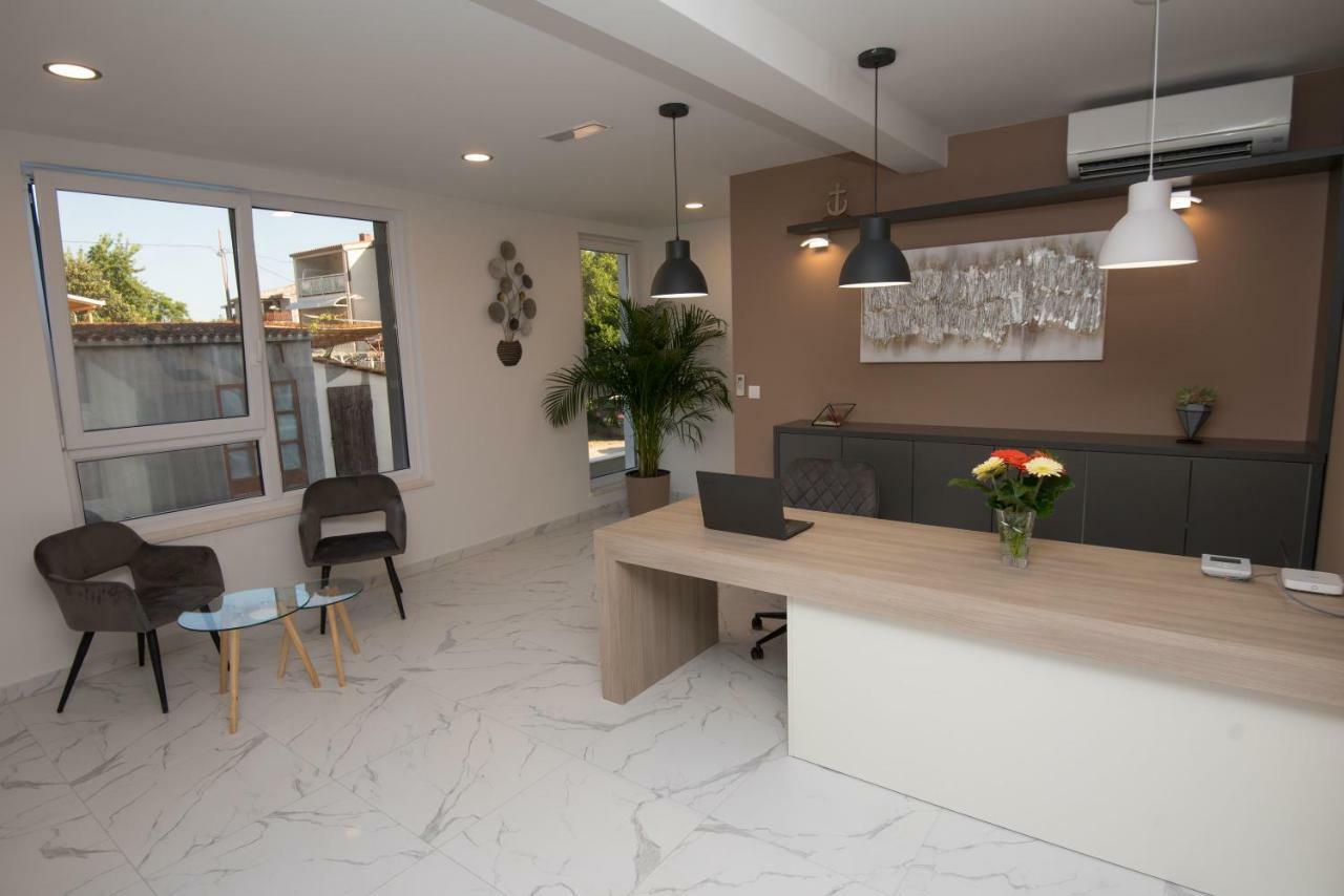 Apartments Adriatic Подстрана Экстерьер фото